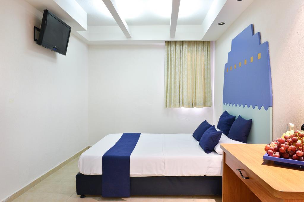 Club In Eilat - Coral Beach Villa Resort ภายนอก รูปภาพ