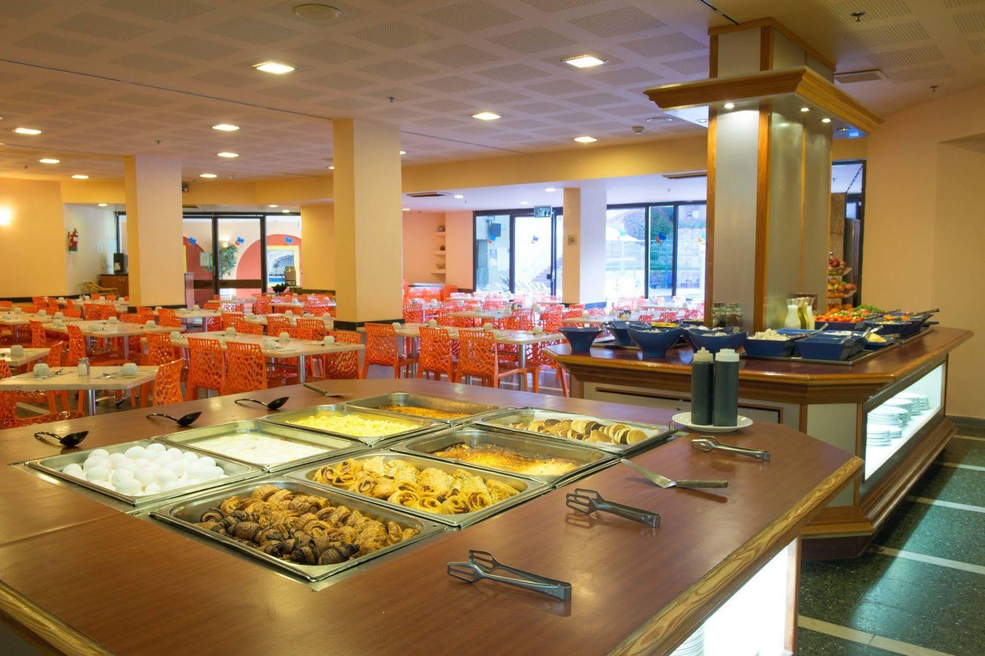 Club In Eilat - Coral Beach Villa Resort ภายนอก รูปภาพ